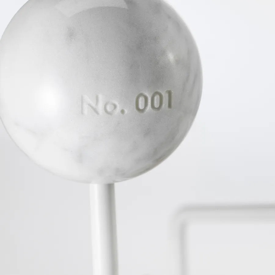 Hang It All, Special Edition, Lys marmor/Lysegrå fra Vitra