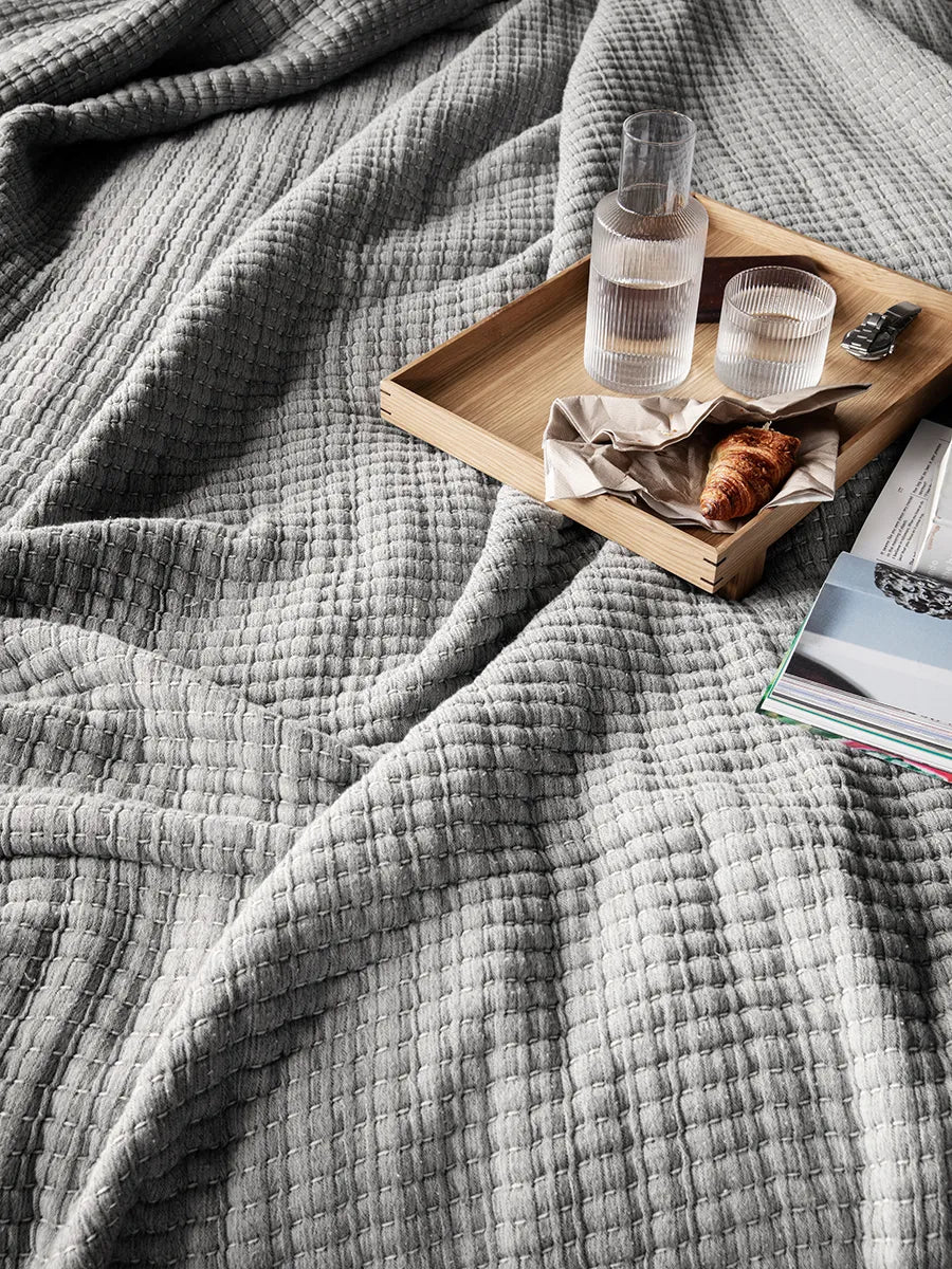 Daze sengetæppe fra Ferm Living - 1 - Jacobsen Plus