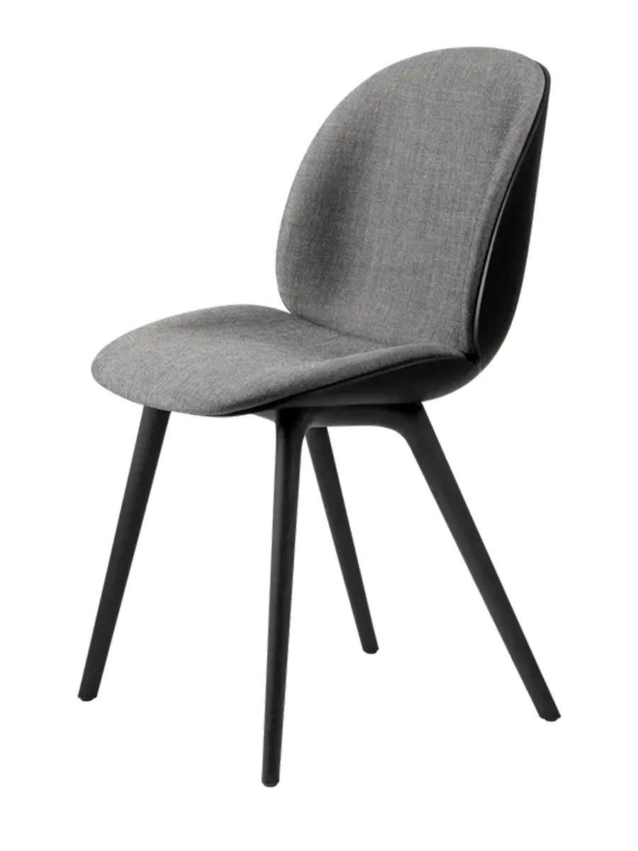 Beetle Chair, forsidepolstret, sort skal fra GUBI - 1 - Jacobsen Plus