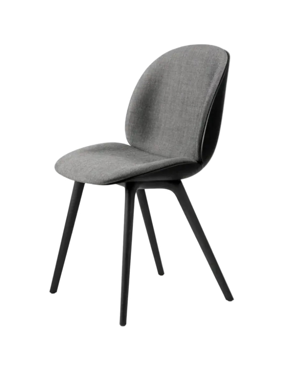 Beetle Chair, forsidepolstret, sort skal fra GUBI - 1 - Jacobsen Plus