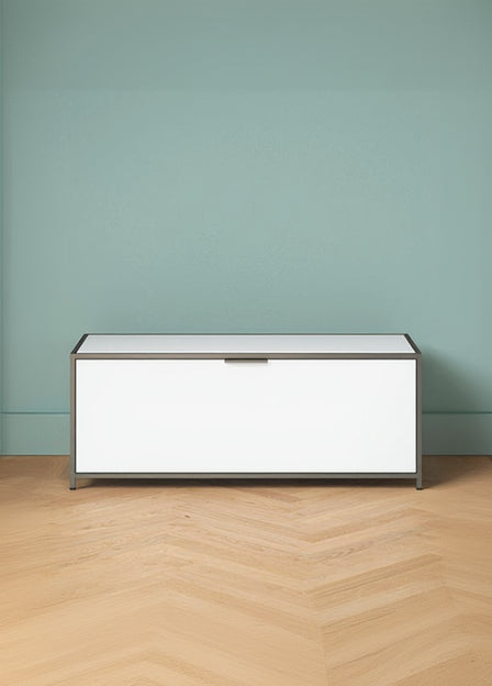 Dita TV-møbel med 1 klaplåge fra Ligne Roset - 2 - Jacobsen Plus