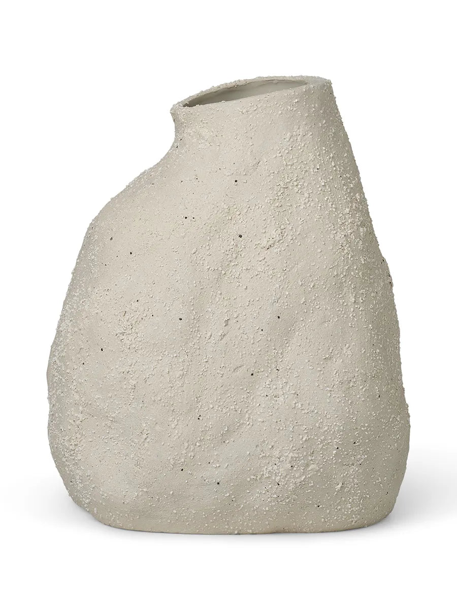 Vulca Medium vase, Off-white Stone fra Ferm Living - 1 - Jacobsen Plus