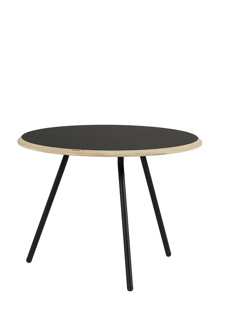 Soround Coffee Table, Ø 60 cm fra Woud - Sort nanolaminat / H 44,5 cm - Jacobsen Plus