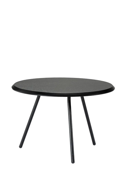 Soround Coffee Table, Ø 60 cm fra Woud - Black painted ash / H 40,5 cm - Jacobsen Plus