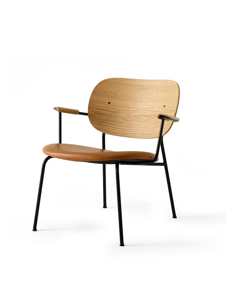 Co Lounge Chair fra Audo Copenhagen - NATURAL OAK - DAKAR 0250 - Jacobsen Plus