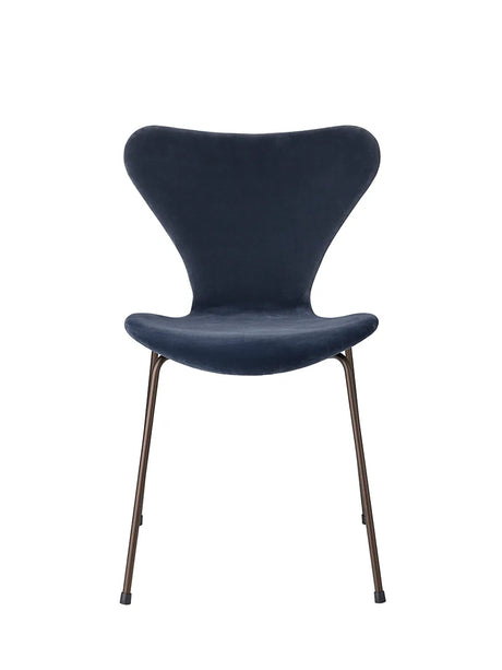 3107 Stol, fuldpolstret velour af Arne Jacobsen - Grey blue - Jacobsen Plus