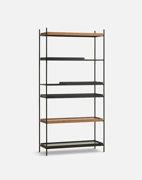 Tray Shelf, høj fra Woud - Black: 2 wide, 2 short - Walnut: 2 wide - Jacobsen Plus