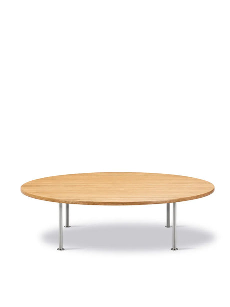 Wegner Ox Table fra Fredericia Furniture - Ø120 cm / Eg - lakeret / H: 35 cm - Jacobsen Plus