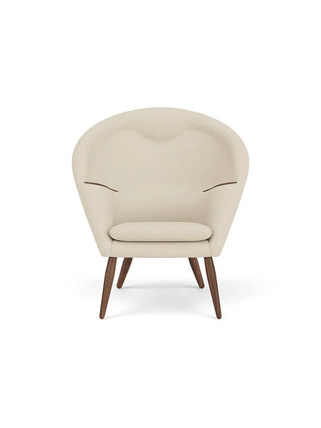 Oda Lounge Chair fra Audo Copenhagen - Valnød - Hallingdal 65 200 - Jacobsen Plus