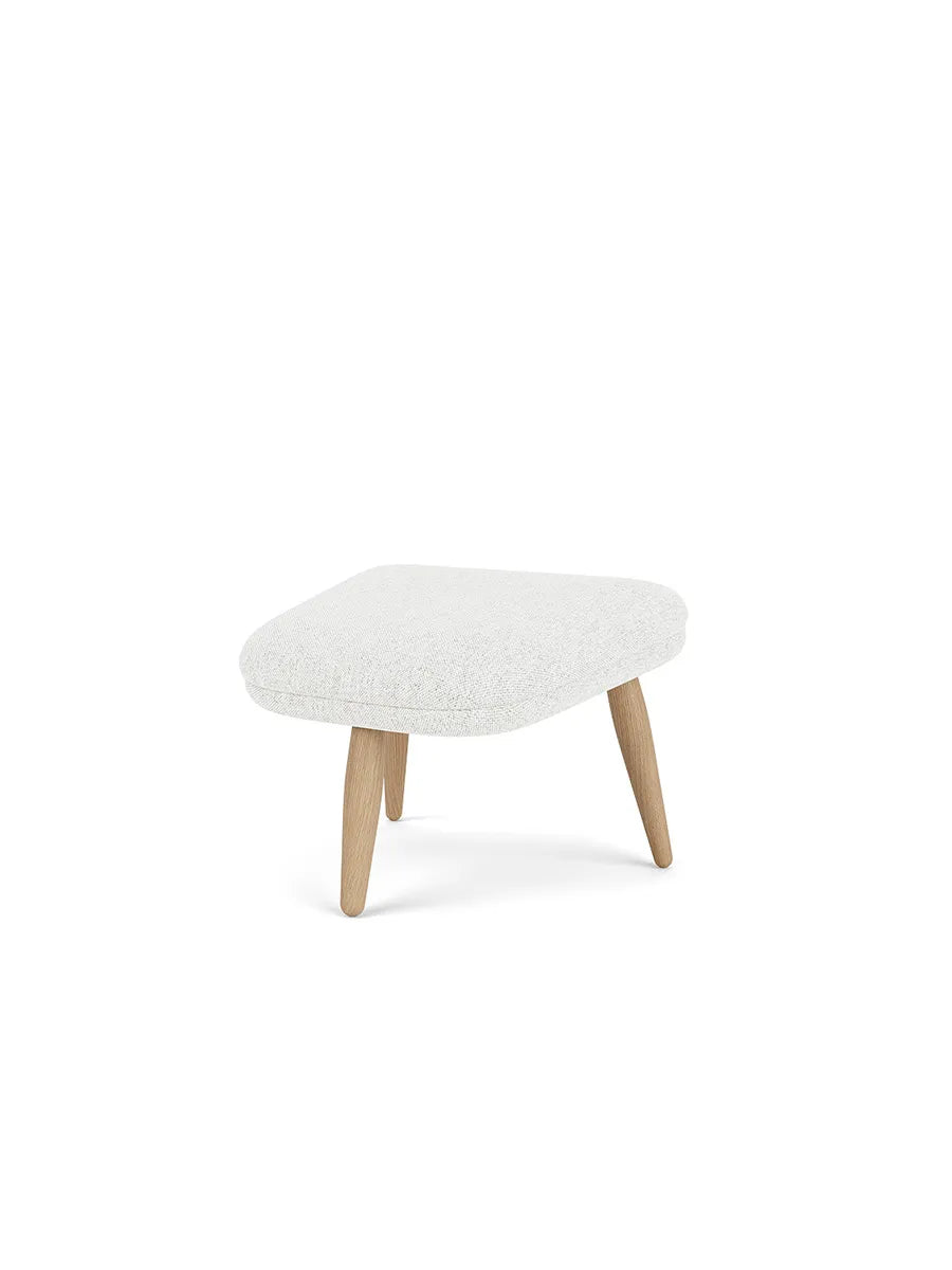 Oda Ottoman fra Audo Copenhagen - Eg - Hallingdal 65 110 - Jacobsen Plus