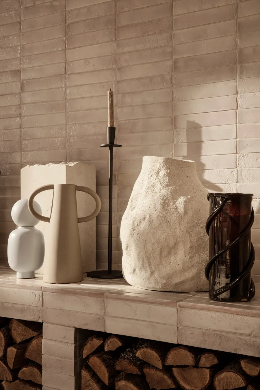 Vulca Medium vase, Off-white Stone fra Ferm Living - 4 - Jacobsen Plus