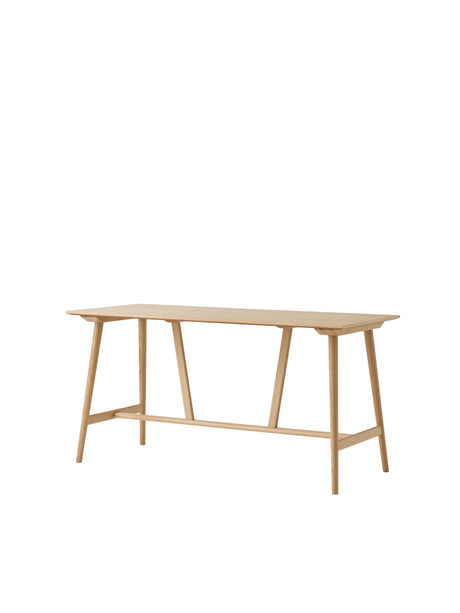 In Between SK26 fra AndTradition - Lakeret eg - Jacobsen Plus