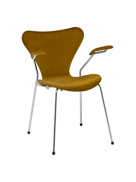 3207 Serie 7 Armstol af Arne Jacobsen - Fuldpolstret / Belfast (velour) / Soft ochre - Jacobsen Plus