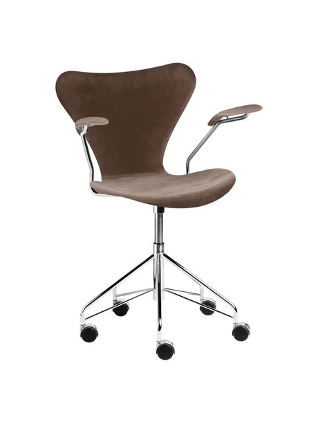 3217 Serie 7 Kontorstol af Arne Jacobsen - Fuldpolstret / Belfast (velour) / Grey brown - Jacobsen Plus