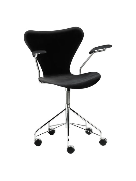 3217 Serie 7 Kontorstol af Arne Jacobsen - Fuldpolstret / Belfast (velour) / Night black - Jacobsen Plus