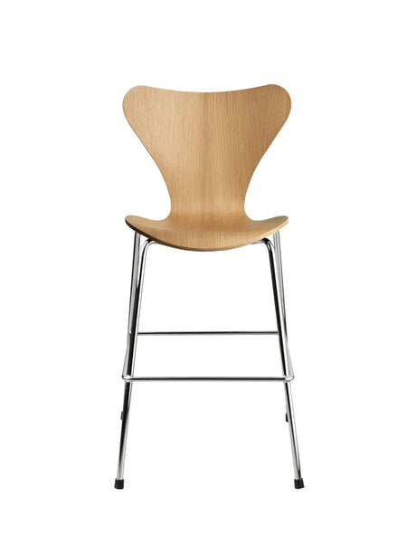 3177 Junior højstol af Arne Jacobsen - Eg - Jacobsen Plus