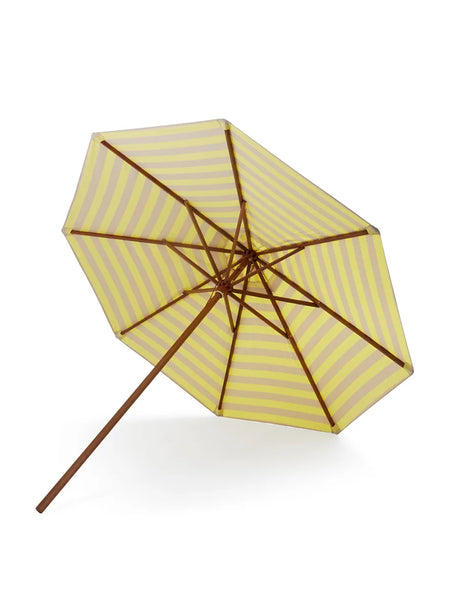 Skagerak Messina Parasol Ø300, Lemon/Sand Stripes fra Fritz Hansen - 1 - Jacobsen Plus