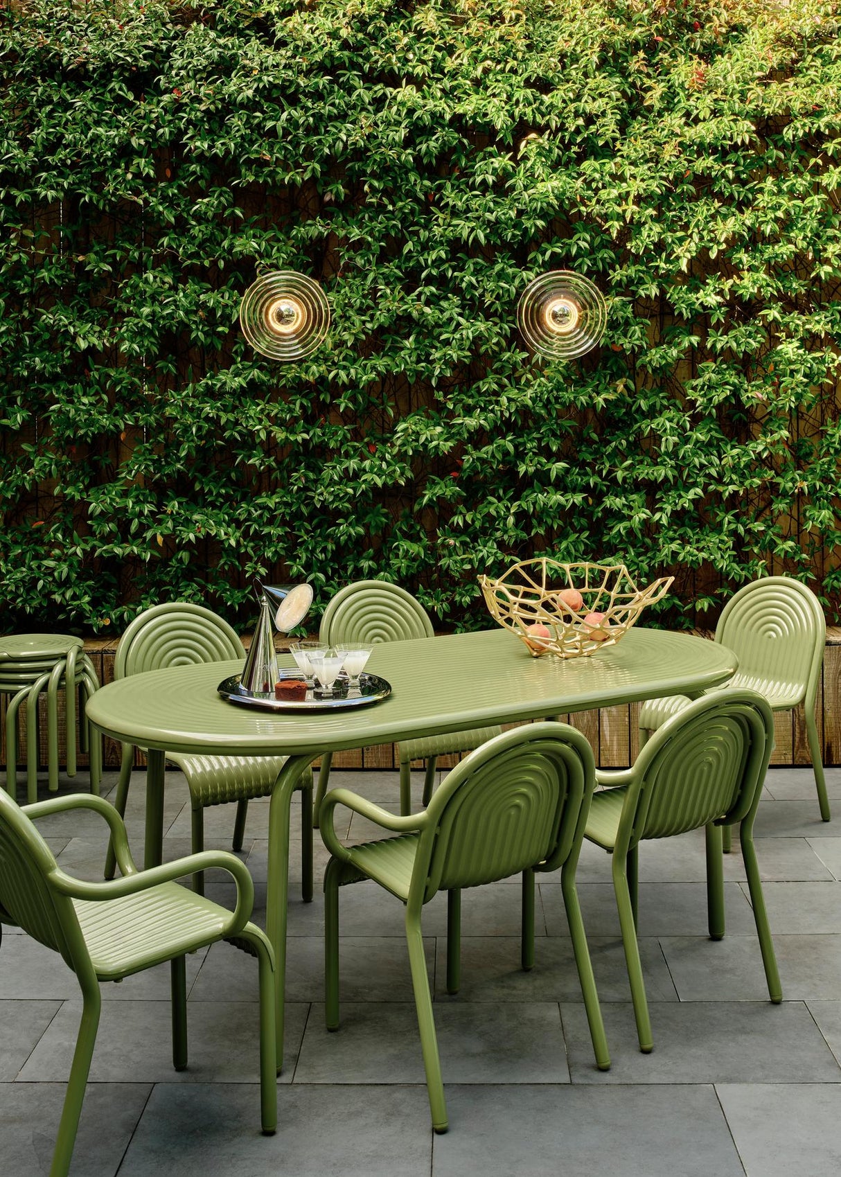 Groove Obround Table fra Tom Dixon - 2 - Jacobsen Plus