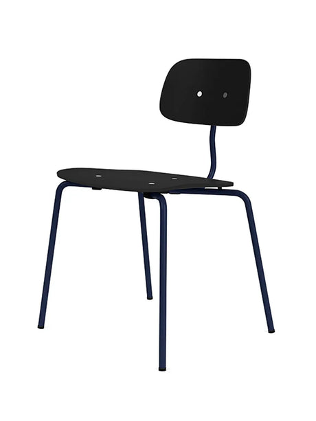 Kevi 2060 stol i sort lak fra Montana - 147 Shadow - Jacobsen Plus