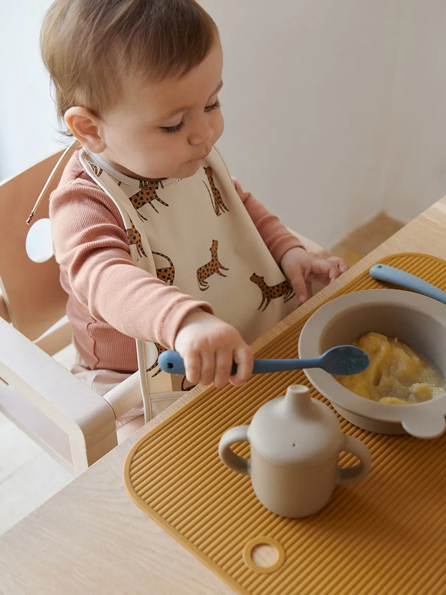 Peony skål m. sugekop 2-pak, Sandy/Oat fra Liewood - 2 - Jacobsen Plus