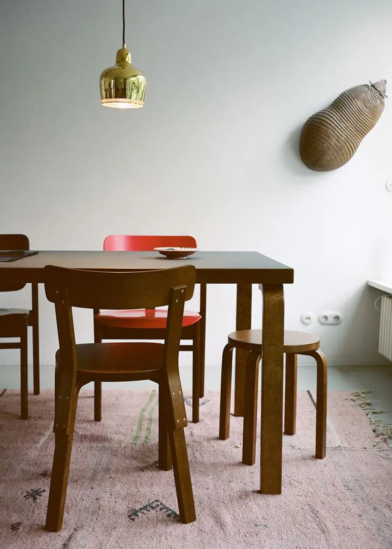 Stool E60, walnut stained fra Artek - 2 - Jacobsen Plus