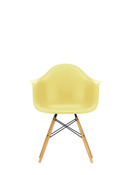 Eames Plastic Armchair DAW, ahorntræ fra Vitra - Citron - Jacobsen Plus