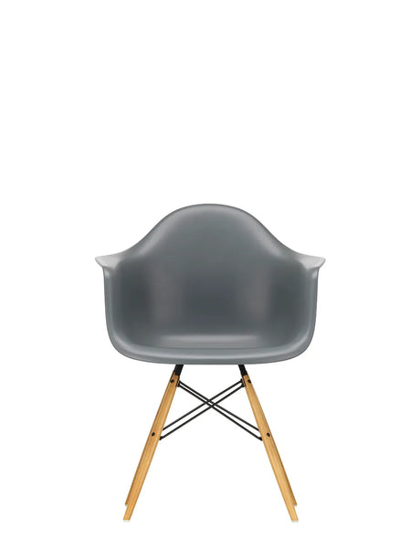 Eames Plastic Armchair DAW, ahorntræ fra Vitra - Granite grey - Jacobsen Plus