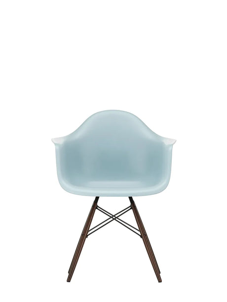Eames Plastic Armchair DAW, mørkbejdset ahorntræ fra Vitra - Ice grey - Jacobsen Plus