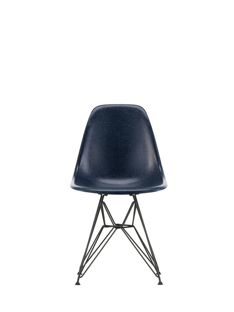 Eames Fiberglass Chair DSR, sortlakeret fra Vitra - Eames Navy Blue - Jacobsen Plus