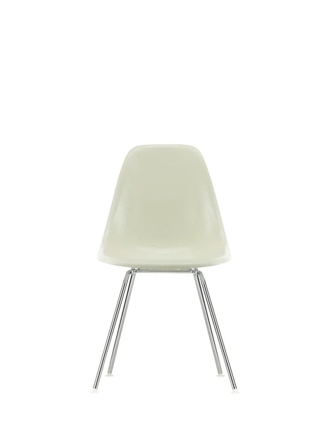 Eames Fiberglass Chair DSX, krom fra Vitra - Eames Parchment - Jacobsen Plus