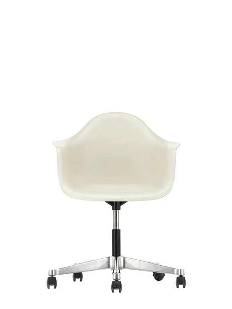 Eames Plastic Armchair PACC fra Vitra - Pebble - Jacobsen Plus