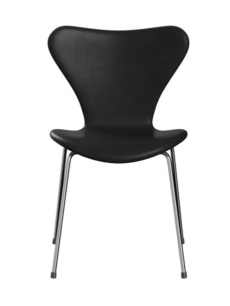 3107 Serie 7, fuldpolstret af Arne Jacobsen - Grace læder / Sort - Jacobsen Plus