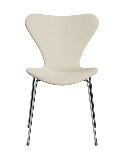 3107 Serie 7, fuldpolstret af Arne Jacobsen - Hallingdal / 100 Off white - Jacobsen Plus