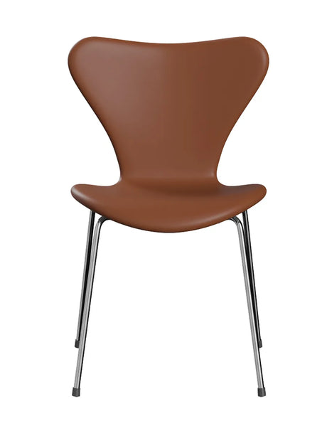 3107 Serie 7, fuldpolstret af Arne Jacobsen - Soft læder / Cognac - Jacobsen Plus