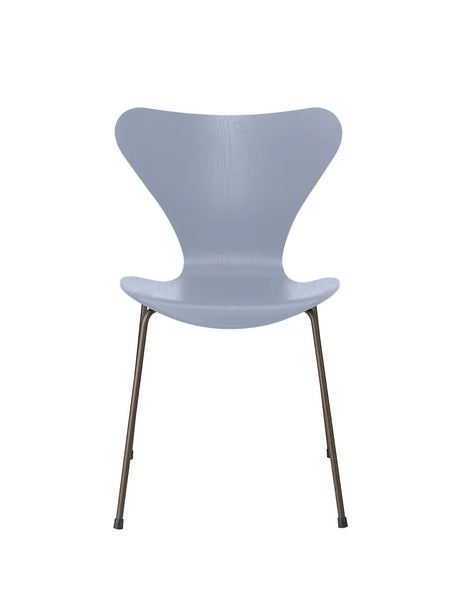 3107 Serie 7 stol i farvet ask af Arne Jacobsen - Lavender Blue / Brown Bronze - Jacobsen Plus