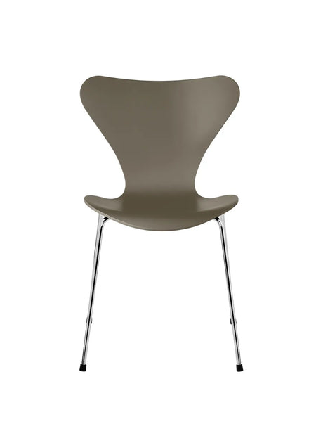 3107 Serie 7 stol lakeret af Arne Jacobsen - Olive Green / Krom - Jacobsen Plus