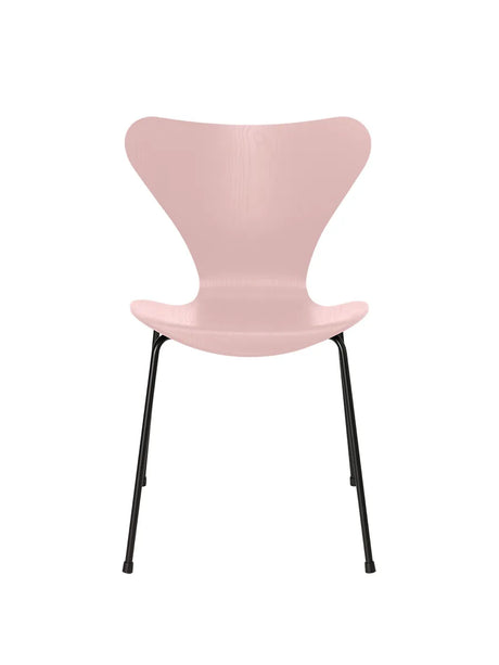 3107 Serie 7 stol i farvet ask af Arne Jacobsen - Pale Rose / Sort - Jacobsen Plus