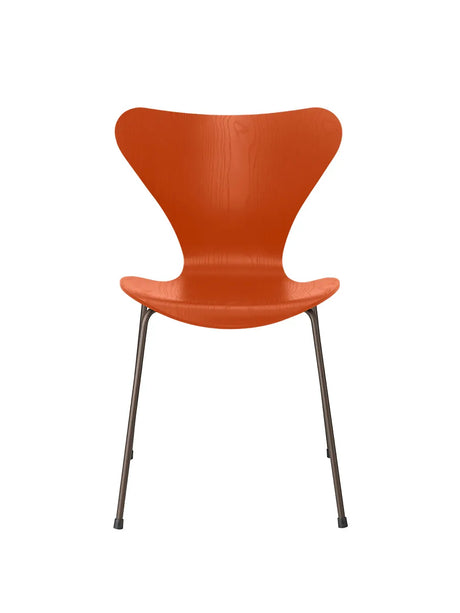 3107 Serie 7 stol i farvet ask af Arne Jacobsen - Paradise Orange / Brown Bronze - Jacobsen Plus