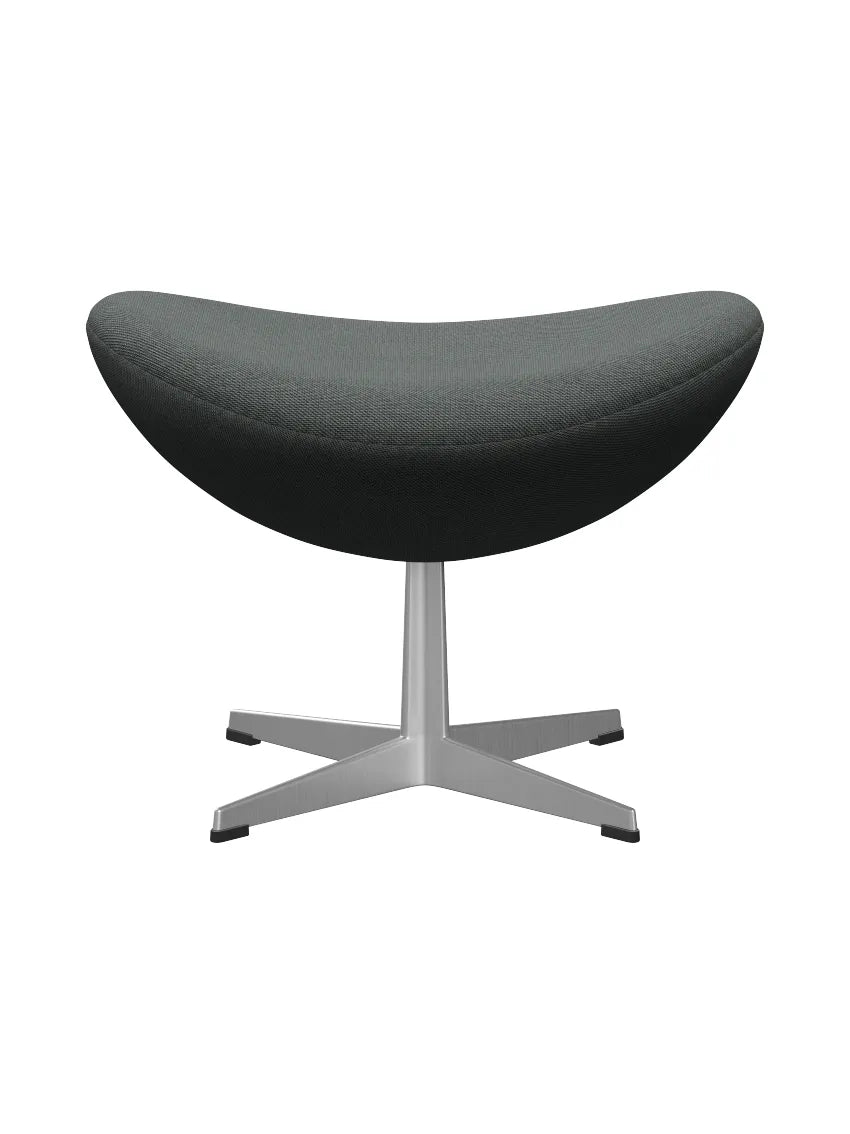 3127 Fodskammel til Ægget af Arne Jacobsen stofgr. 2 - Steelcut Trio / 153 Charcoal - Jacobsen Plus