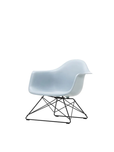 Eames Plastic Armchair LAR, sortlakeret fra Vitra - Ice grey - Jacobsen Plus