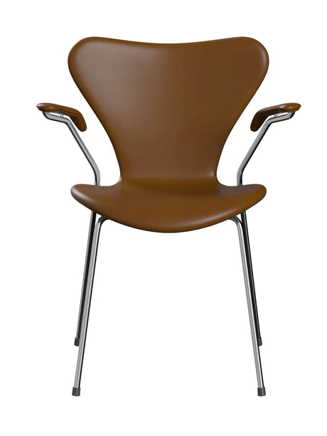 3207 Serie 7 Armstol af Arne Jacobsen - Fuldpolstret / Soft læder / Valnød - Jacobsen Plus