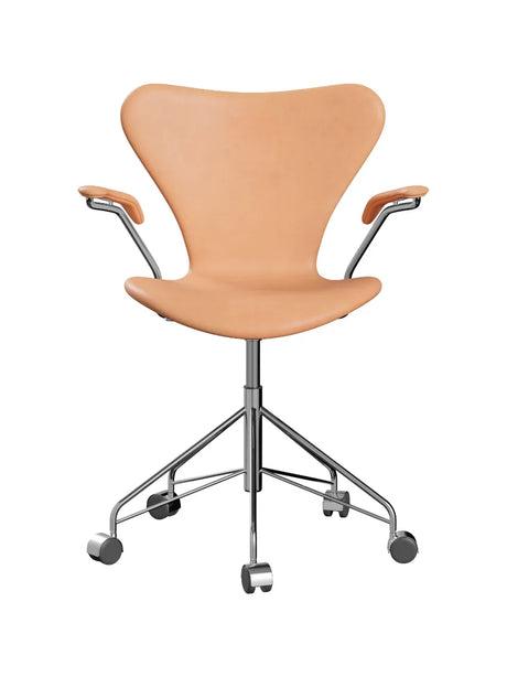 3217 Serie 7 Kontorstol af Arne Jacobsen - Fuldpolstret / Natur læder / Natur - Jacobsen Plus
