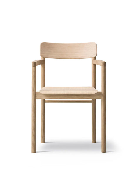 Post Spisebordsstol, eg lys olie fra Fredericia Furniture - 1 - Jacobsen Plus