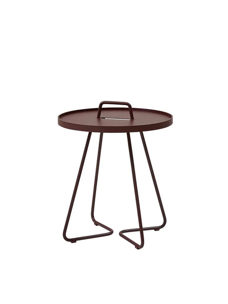 On The Move Sidebord fra Cane-line - Lille / Bordeaux - Jacobsen Plus