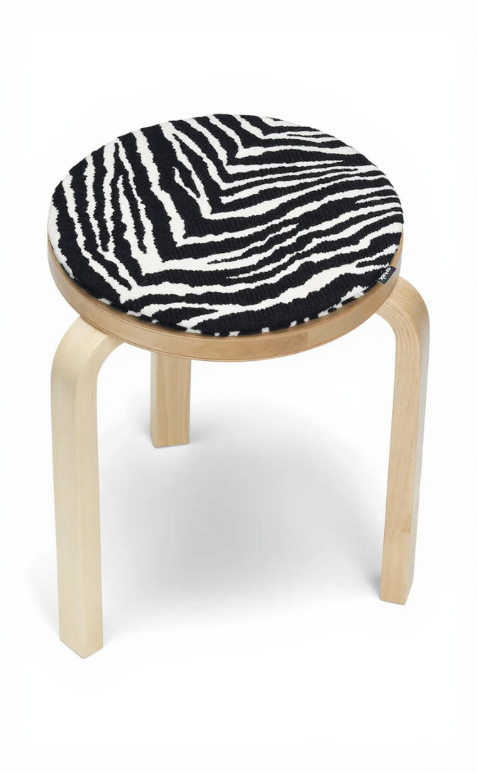 Zebra sædehynde til Stool 60 fra Artek - 2 - Jacobsen Plus