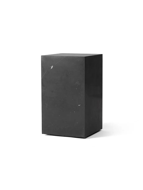 Plinth Tall Black Nero Marquina marmor fra Audo Copenhagen - 1 - Jacobsen Plus