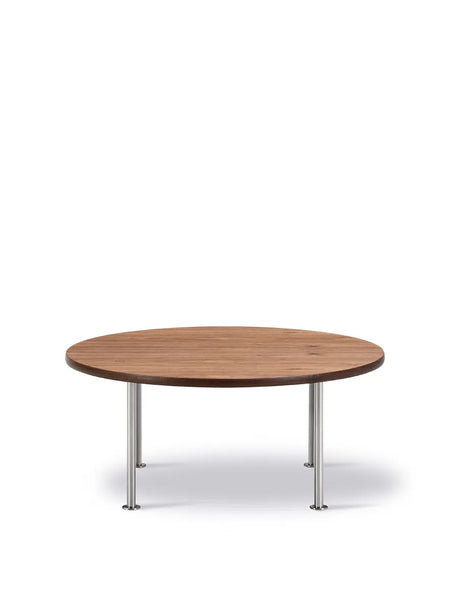 Wegner Ox Table fra Fredericia Furniture - Ø80 cm / Valnød - oliebehandlet / H: 35 cm - Jacobsen Plus