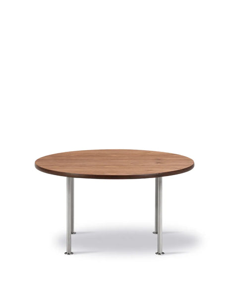Wegner Ox Table fra Fredericia Furniture - Ø80 cm / Valnød - oliebehandlet / H: 41 cm - Jacobsen Plus
