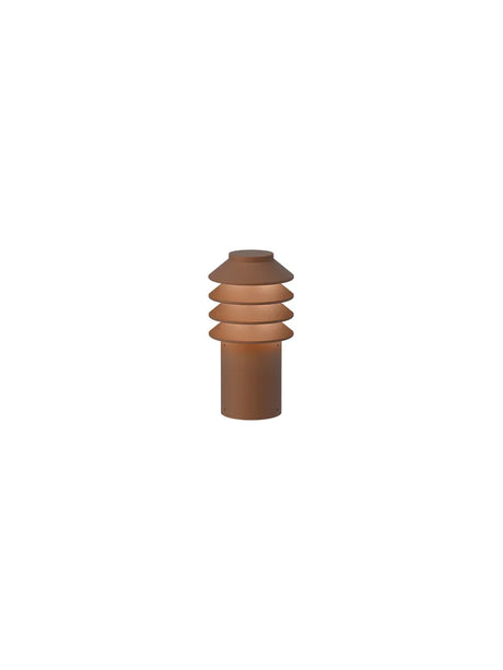 Bysted Garden Corten, Lav fra Louis Poulsen - Pullertmast med fodpanel u-adaptor / LED 2700K - Jacobsen Plus