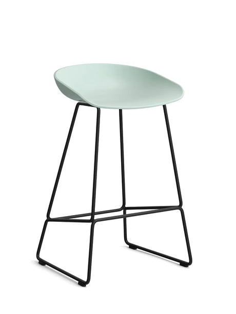 About a Stool AAS38 fra Hay - Lav - B 47 x D 45 x H 65-76 cm / Dusty Mint / Sort pulverlakeret stål - Jacobsen Plus